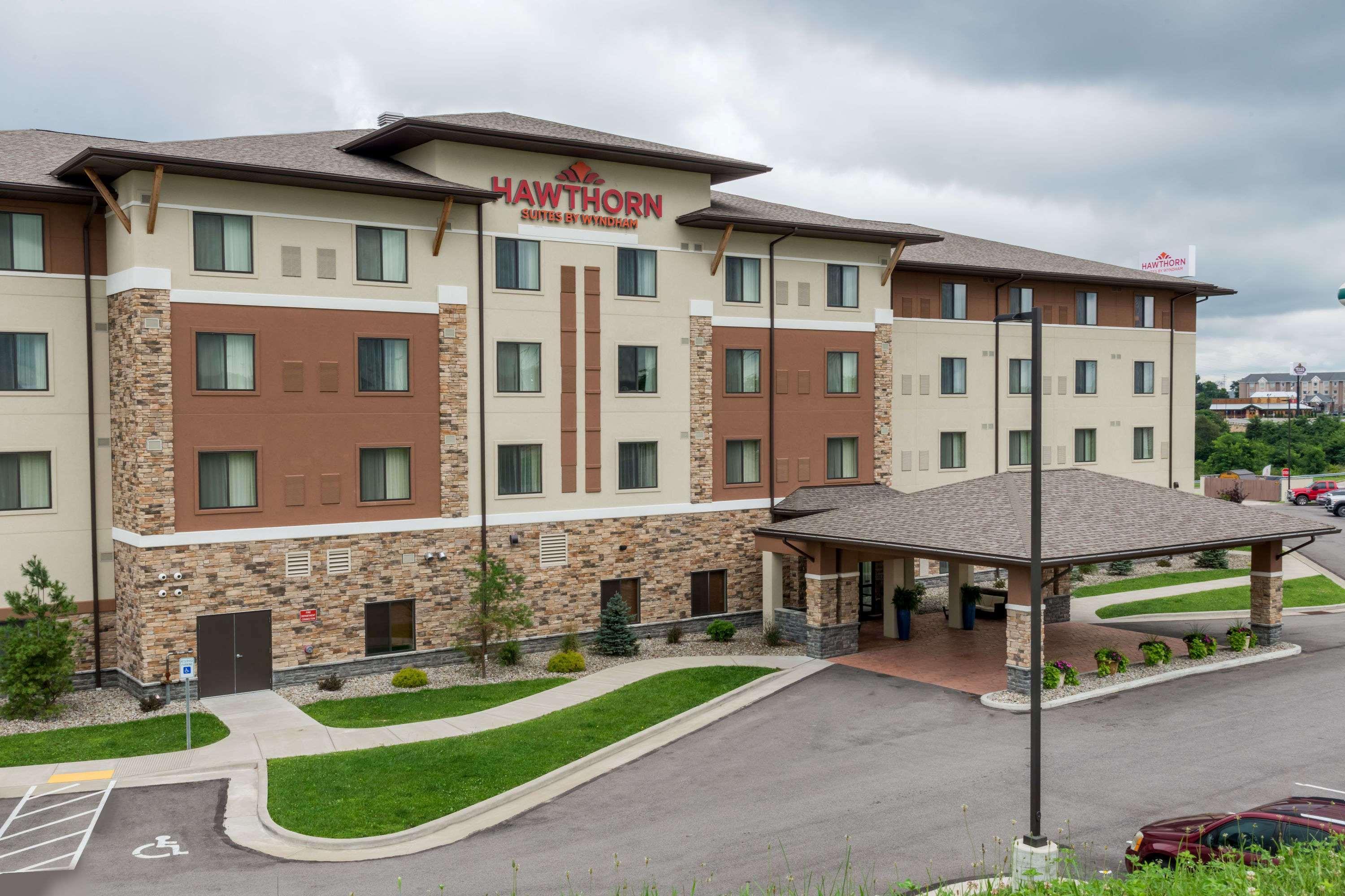 Hawthorn Suites By Wyndham Wheeling At The Highlands Triadelphia Kültér fotó