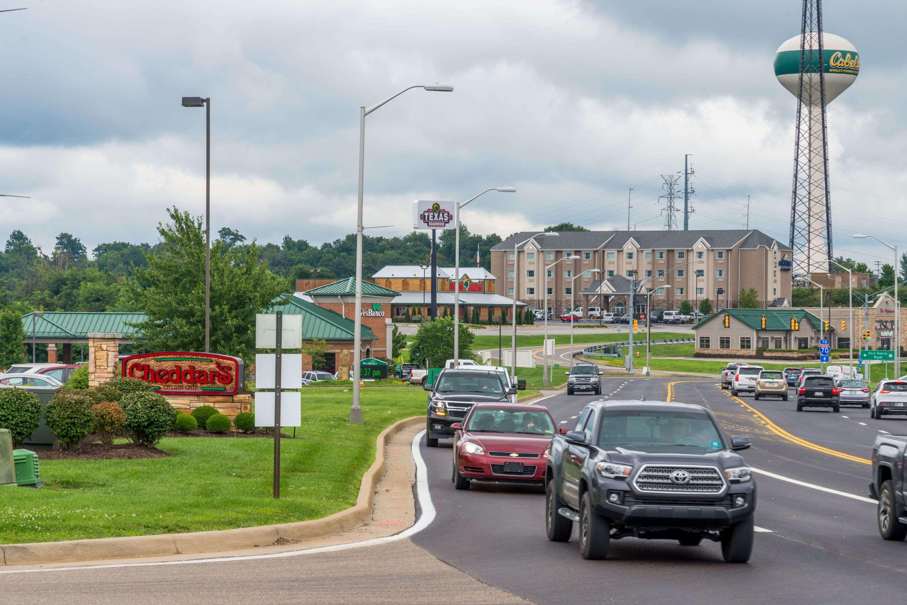 Hawthorn Suites By Wyndham Wheeling At The Highlands Triadelphia Kültér fotó