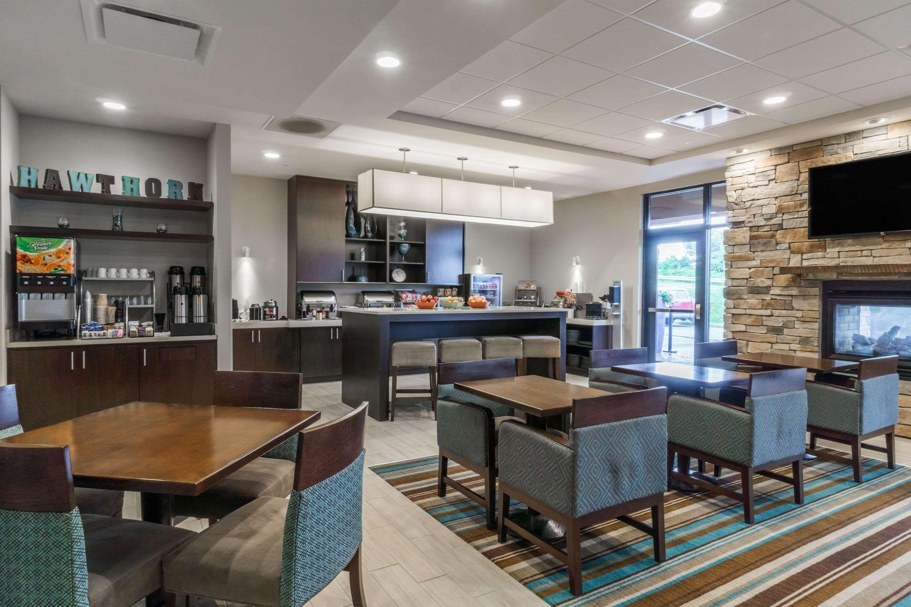 Hawthorn Suites By Wyndham Wheeling At The Highlands Triadelphia Kültér fotó
