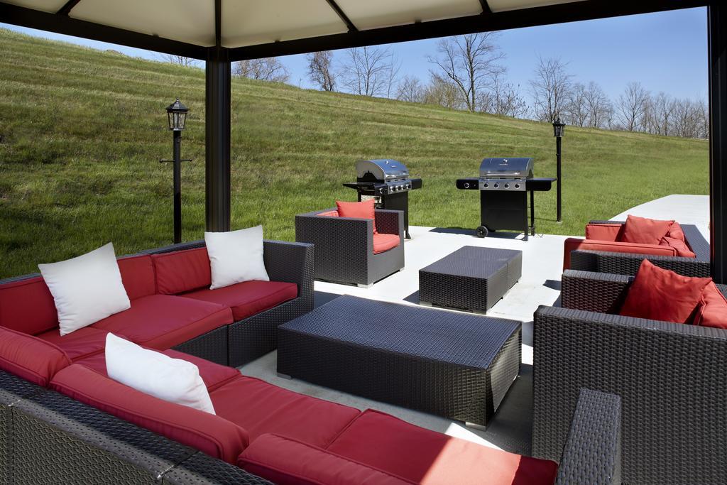 Hawthorn Suites By Wyndham Wheeling At The Highlands Triadelphia Kültér fotó
