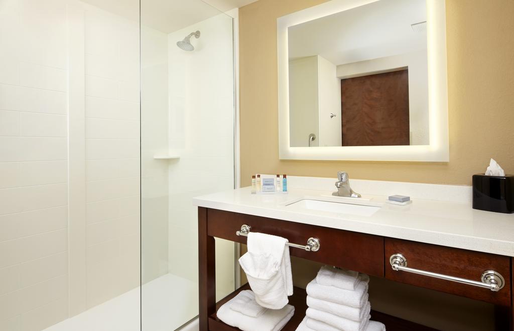 Hawthorn Suites By Wyndham Wheeling At The Highlands Triadelphia Kültér fotó
